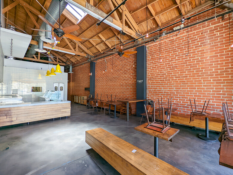 338-344 S La Brea Ave, Los Angeles, CA for lease - Interior Photo - Image 3 of 14