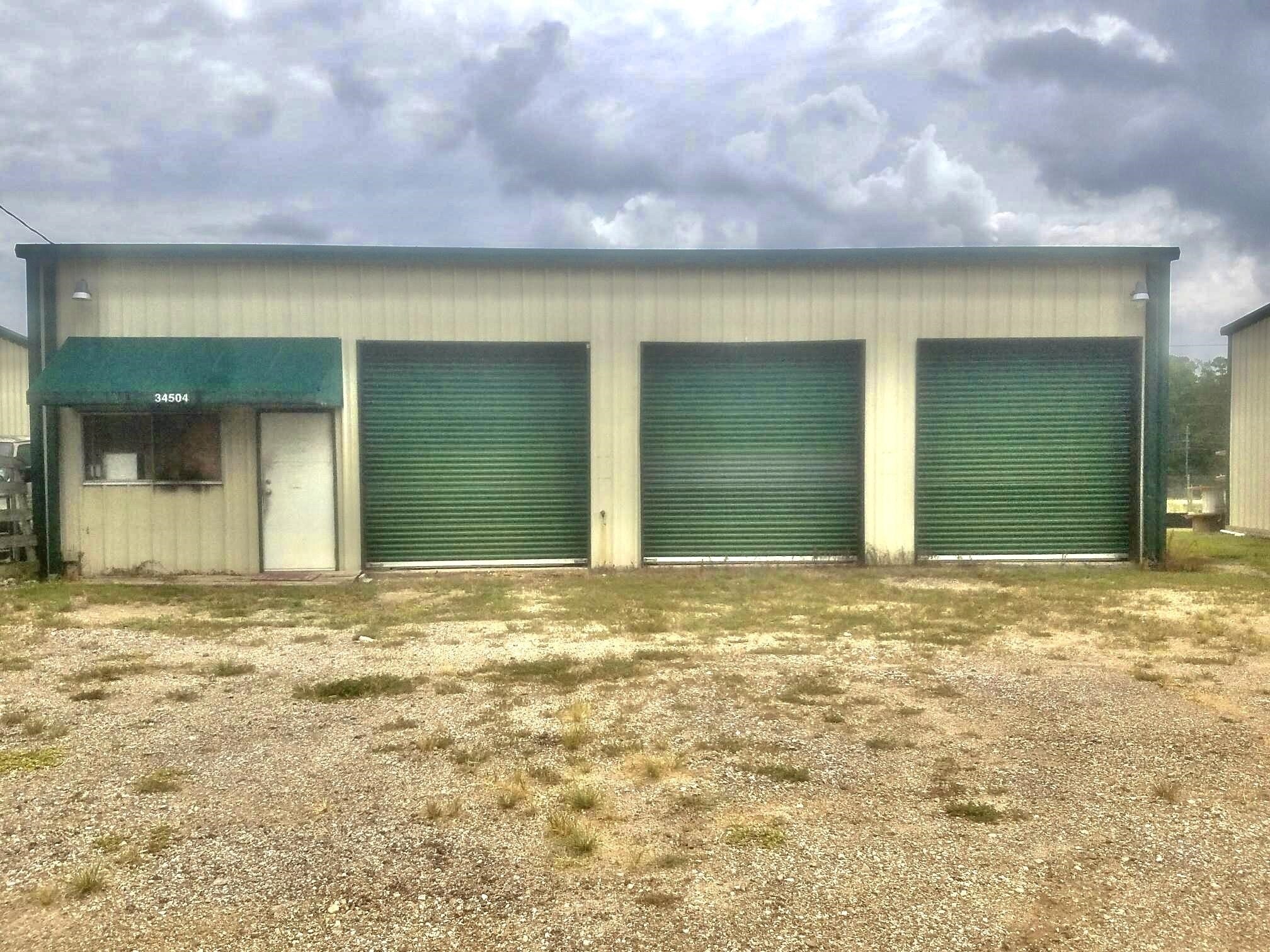 34504 Wright Rd, Pinehurst, TX for sale Primary Photo- Image 1 of 1