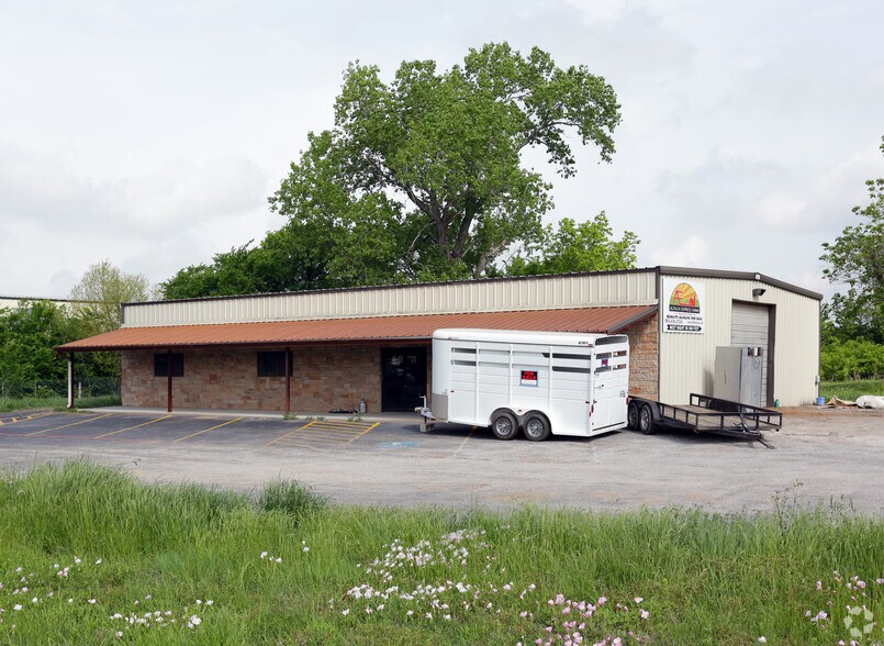 12911 E US Highway 82, Whitesboro, TX for sale - Primary Photo - Image 1 of 1