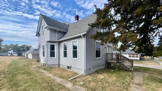 More details for 1600 9th St, Rock Island, IL - Multifamily for Sale