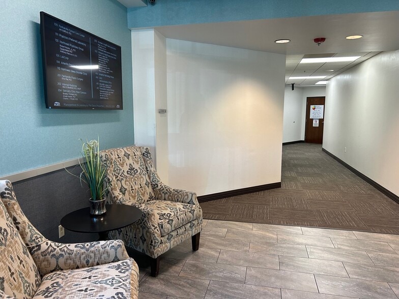 1301 S Coulter St, Amarillo, TX for lease - Interior Photo - Image 3 of 14