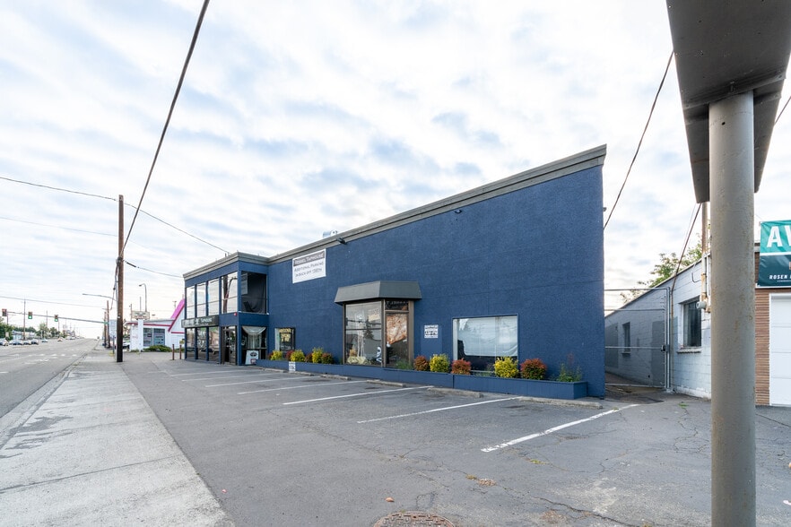 15615 Highway 99, Lynnwood, WA for sale - Building Photo - Image 3 of 6
