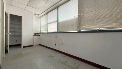 79-81 Elizabeth St, New York, NY for lease Interior Photo- Image 2 of 7