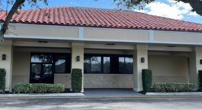 9810-9930 Alternate A1A Hwy, Palm Beach Gardens, FL for lease Building Photo- Image 2 of 2