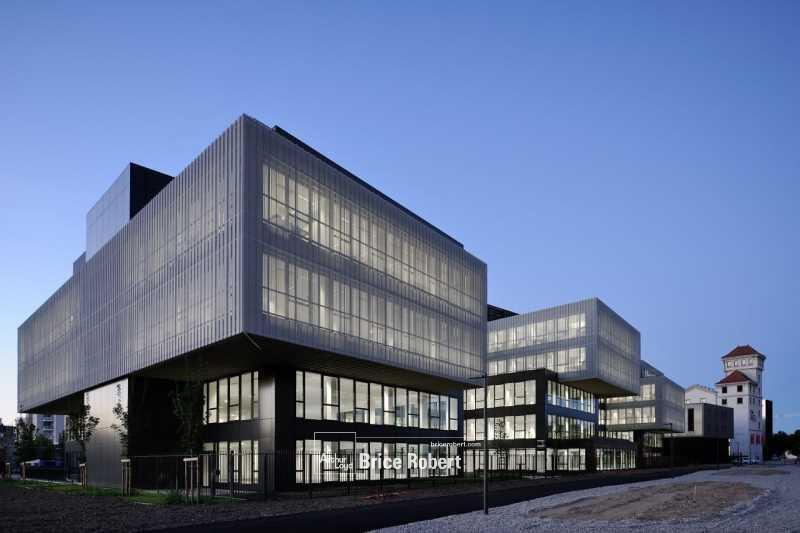 Flex in Villeurbanne for lease Building Photo- Image 1 of 19