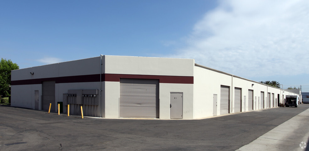 2201 E Winston Rd, Anaheim, CA for lease - Building Photo - Image 2 of 10