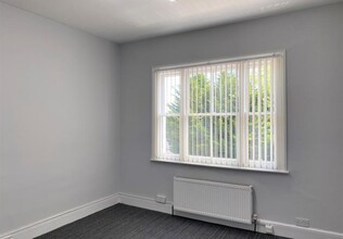 17 Brighton Rd, Crawley for lease Interior Photo- Image 1 of 1