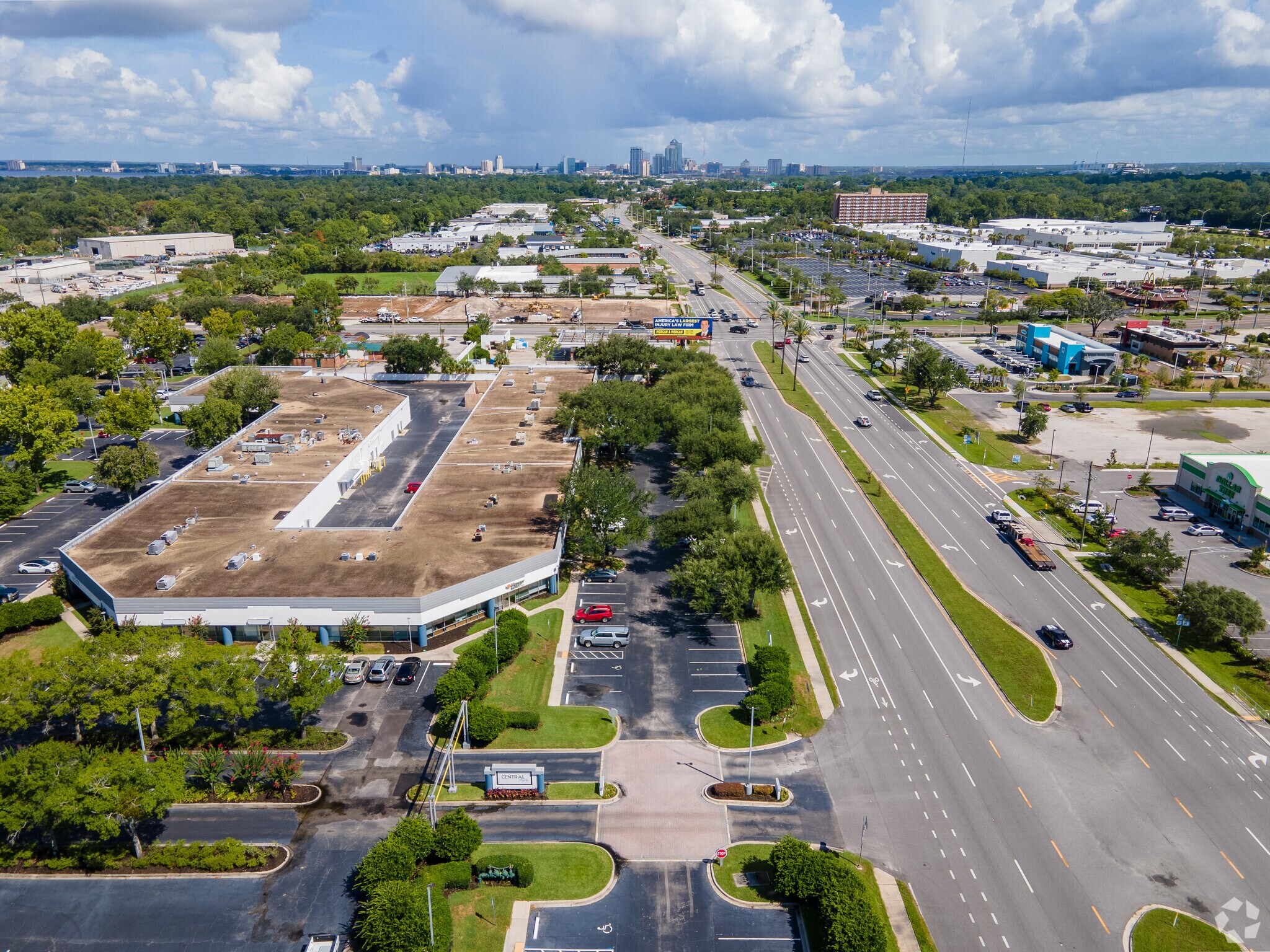 3728 Philips Hwy, Jacksonville, FL 32207 Flex for Lease