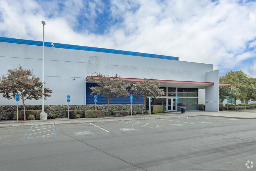 4100 Duckhorn Dr, Sacramento, CA for lease - Building Photo - Image 1 of 11