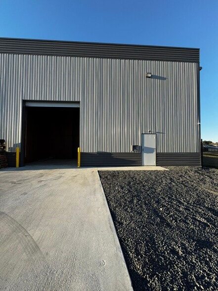 21645 Crestbrook Cove dr, Katy, TX for lease - Primary Photo - Image 1 of 6