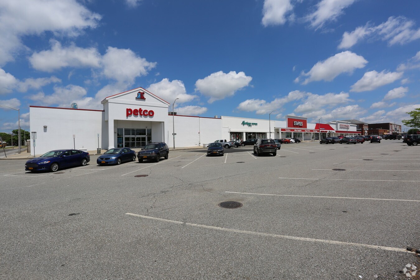 2965 Hempstead Tpke, Levittown, NY 11756