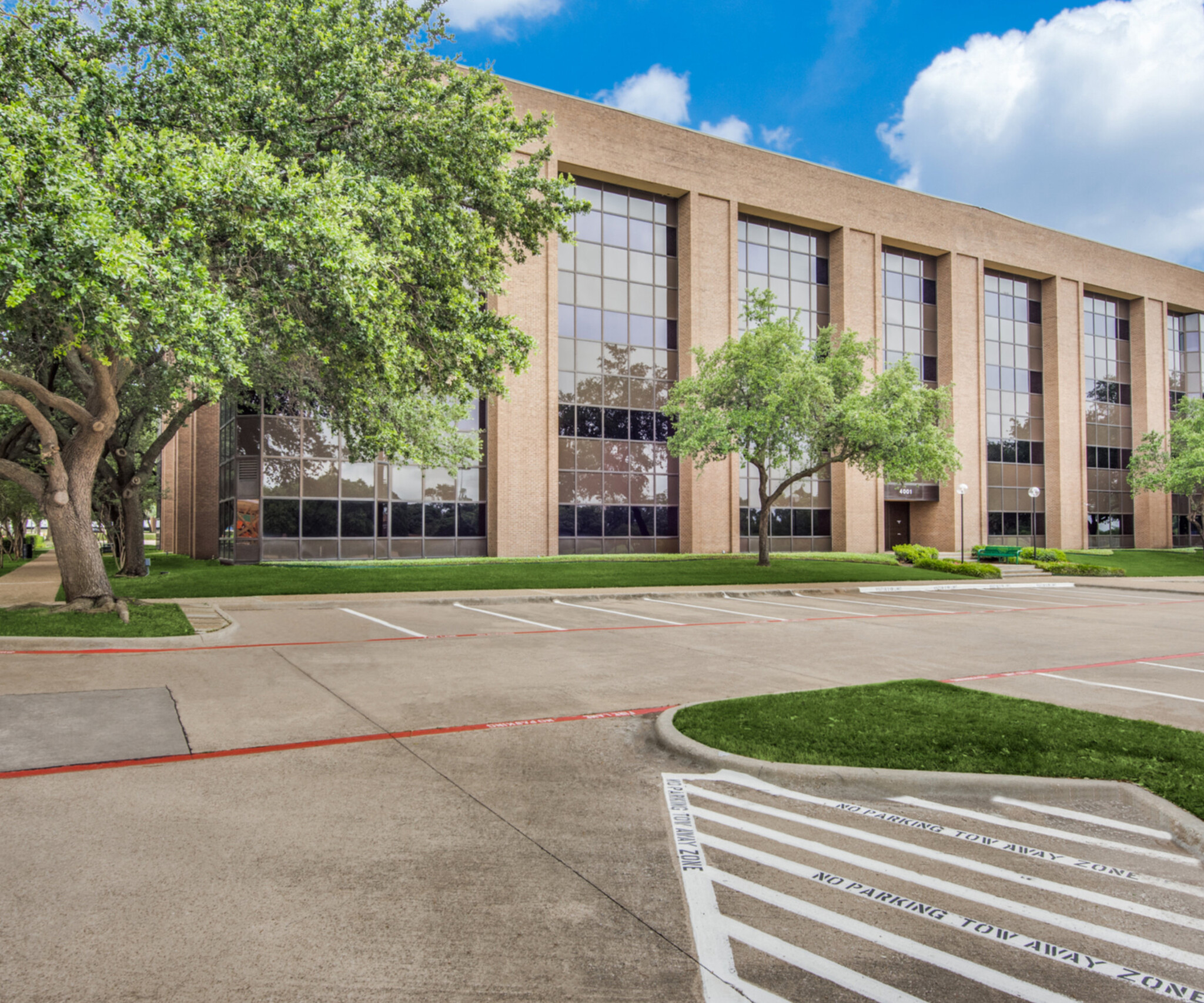 4001 McEwen Rd, Farmers Branch, TX for lease Building Photo- Image 1 of 7