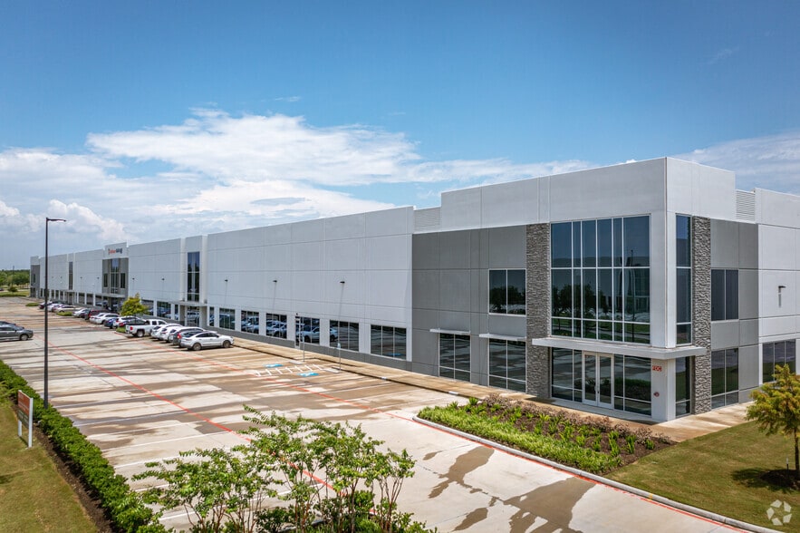 5615-5890 W Fuqua St, Houston, TX for lease - Building Photo - Image 2 of 30