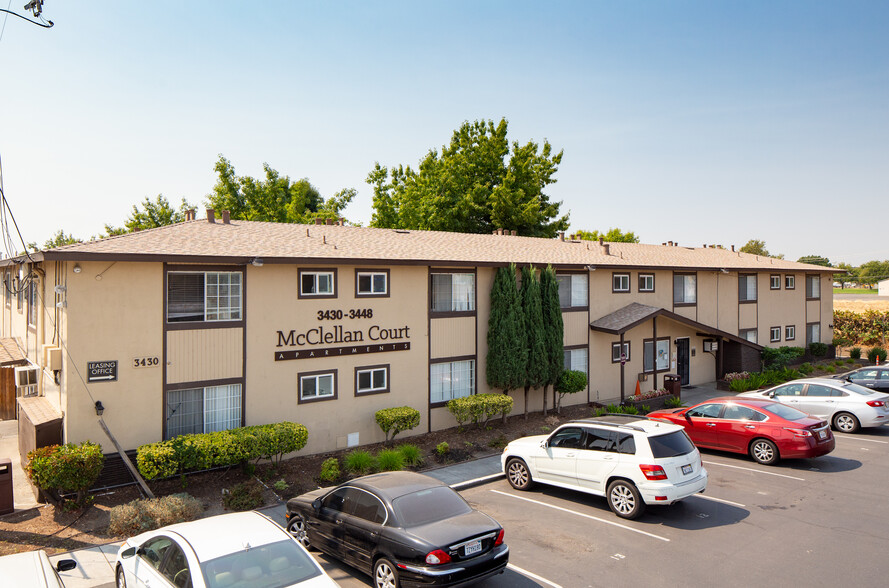 3430-3448 Freedom Park Dr, North Highlands, CA for sale - Building Photo - Image 1 of 1