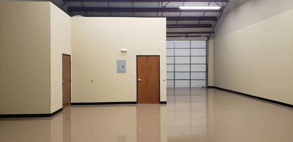 18847 Redland Rd, San Antonio, TX for lease - Interior Photo - Image 2 of 12