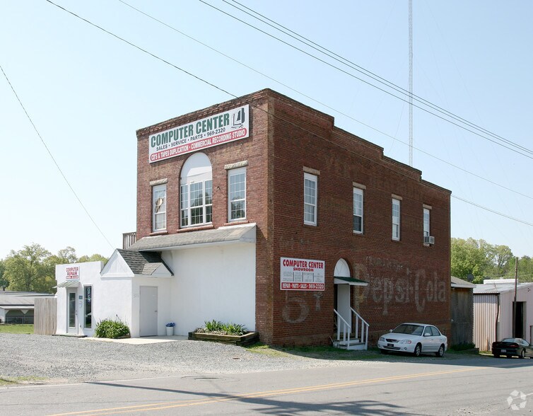 385 2nd St, Rural Hall, NC for sale - Primary Photo - Image 1 of 1