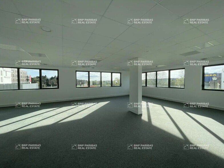 6 Rue Victor Schoelcher, Saint-Herblain for sale - Building Photo - Image 2 of 13