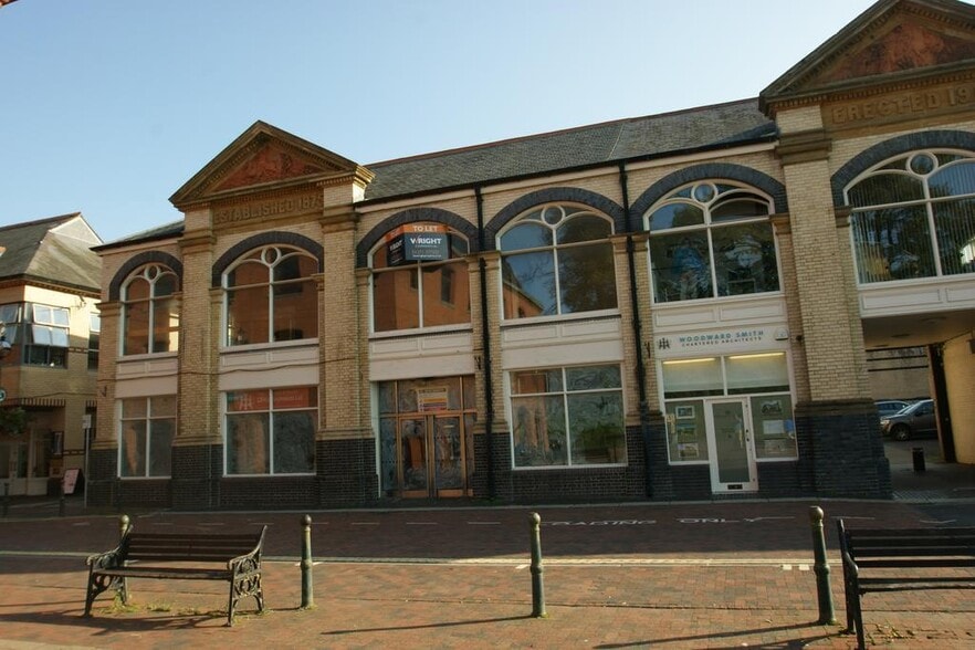 1-14 Tuly St, Barnstaple for lease - Building Photo - Image 2 of 14