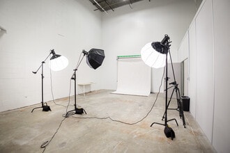 575 Wharton Dr SW, Atlanta, GA for lease Interior Photo- Image 2 of 4