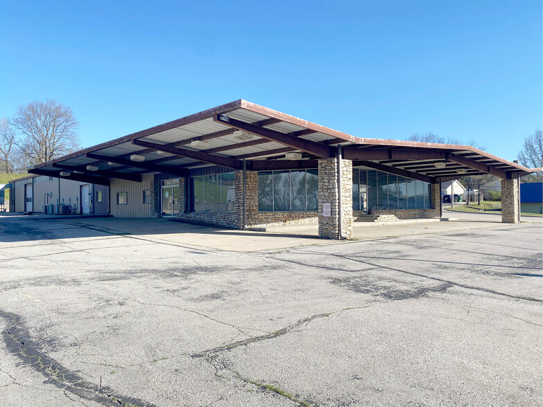 313 E Front St, Bonner Springs, KS for sale - Building Photo - Image 1 of 1