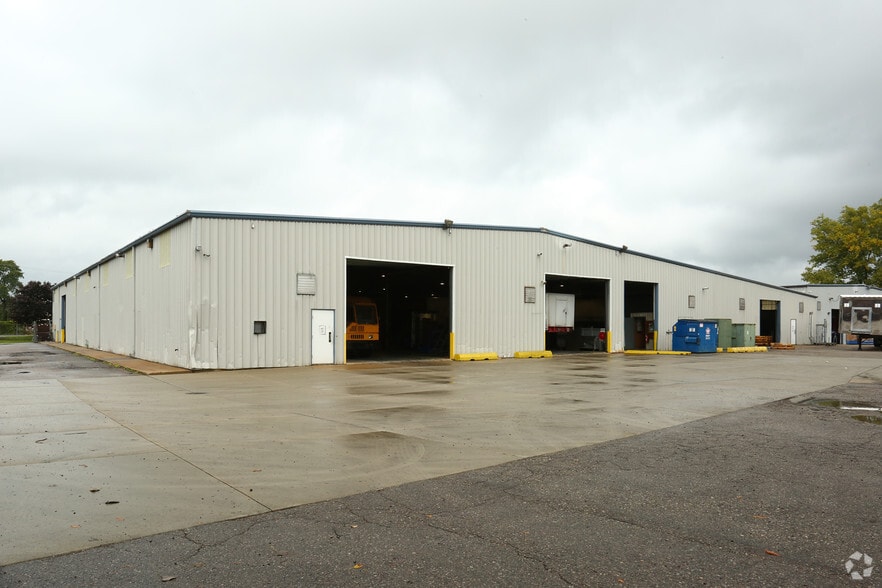 26125 Trowbridge St, Inkster, MI for lease - Building Photo - Image 2 of 4