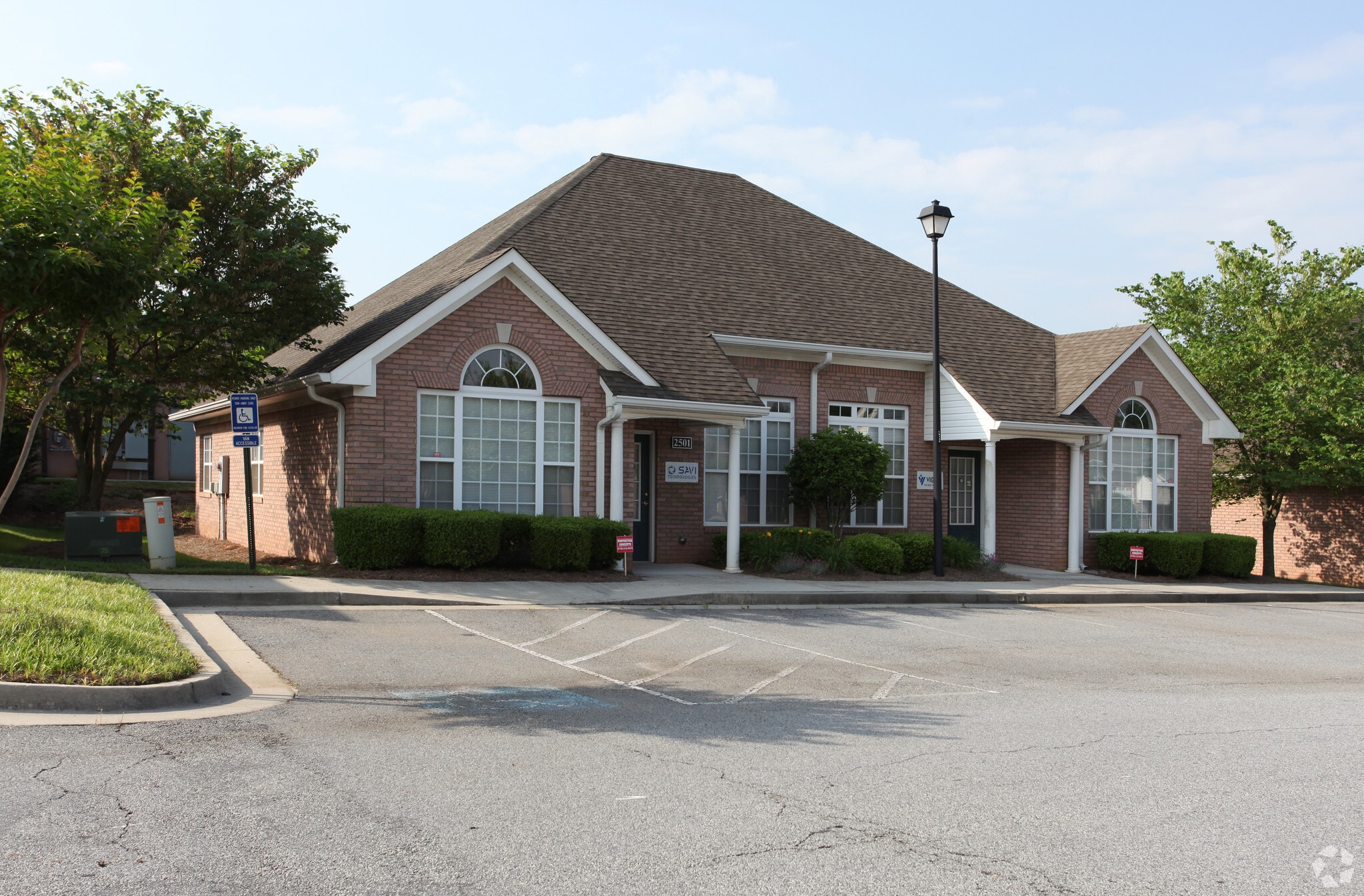 2775 Cruse Rd, Lawrenceville, GA 30044