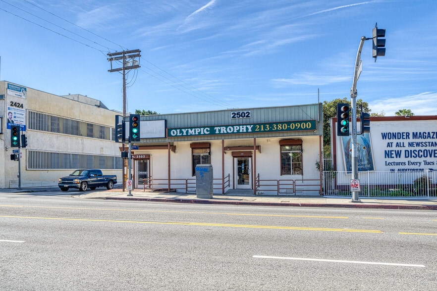 2502 W 3rd St, Los Angeles, CA for sale - Building Photo - Image 1 of 31