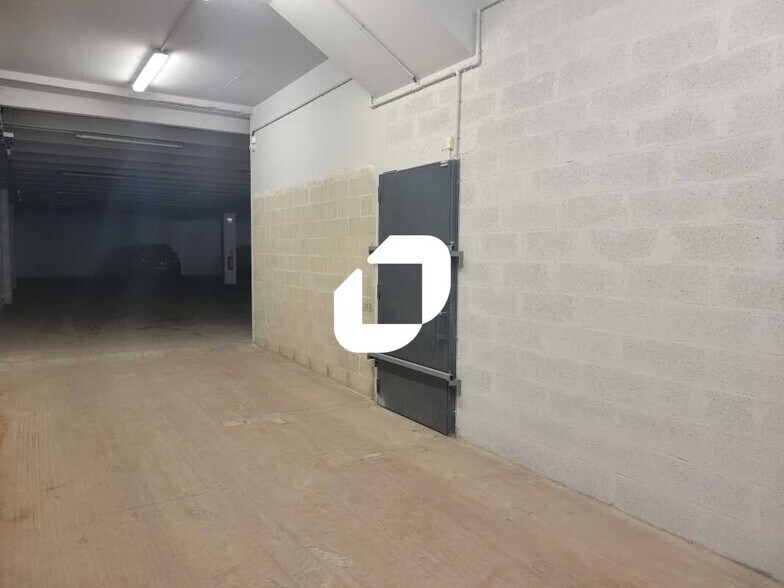 Flex in Palaiseau for lease - Building Photo - Image 2 of 8