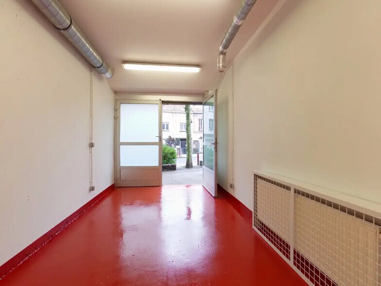 7 Avenue Du Bélvédère, Le Pré-Saint-Gervais for sale - Interior Photo - Image 3 of 10