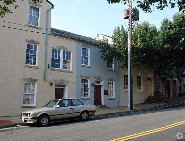 206 George St, Fredericksburg, VA for sale - Primary Photo - Image 1 of 1