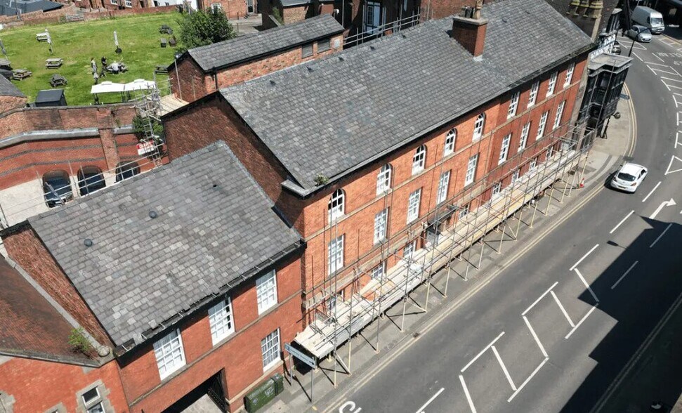 210 Dunham Rd, Altrincham, CHS WA14 4NX Office for Lease