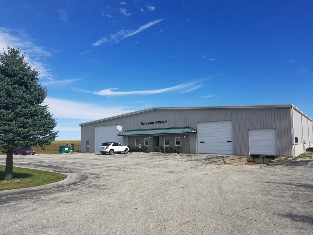 10601 State Highway 56, Le Roy, MN 55951