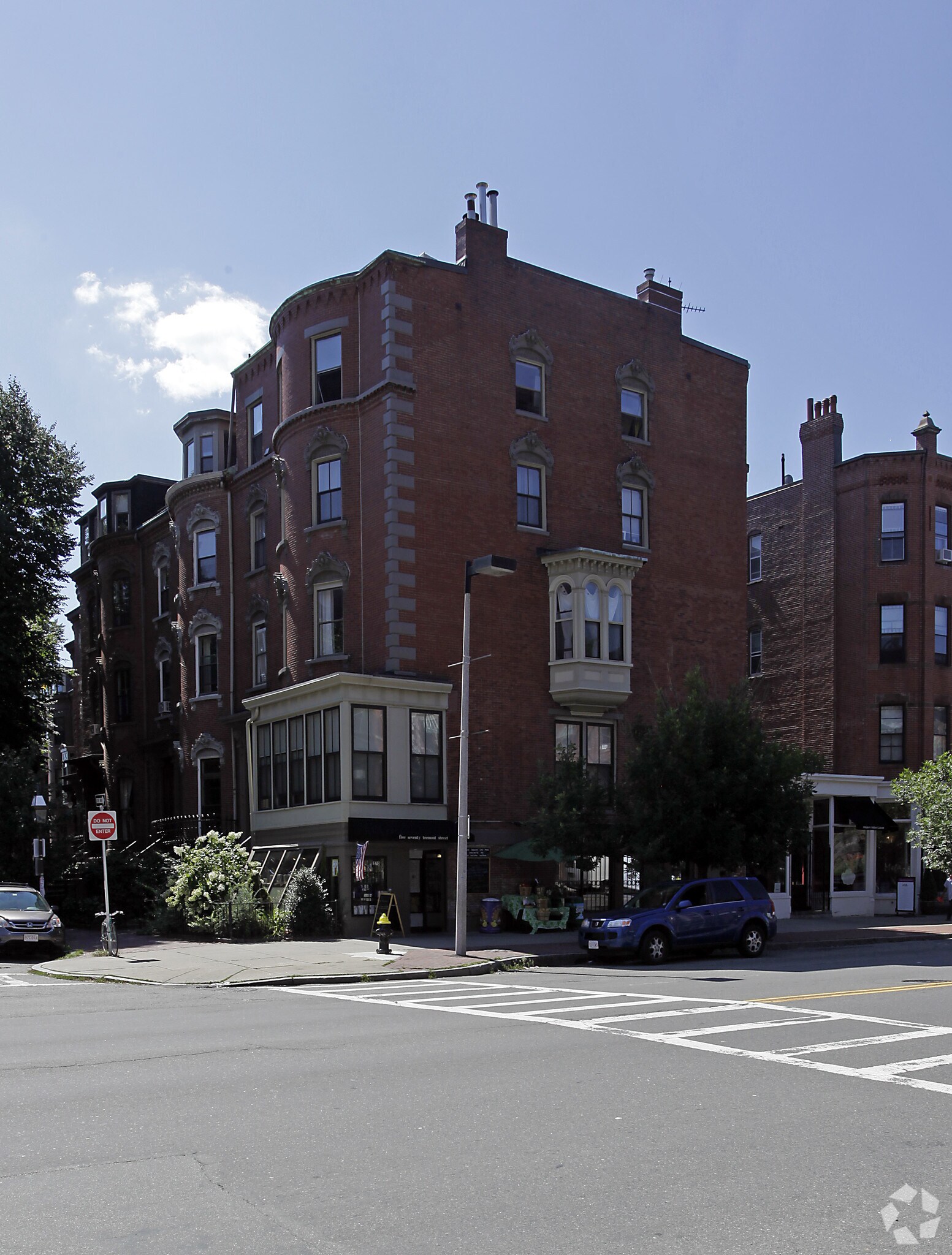 570-572 Tremont St, Boston, MA for sale Primary Photo- Image 1 of 1