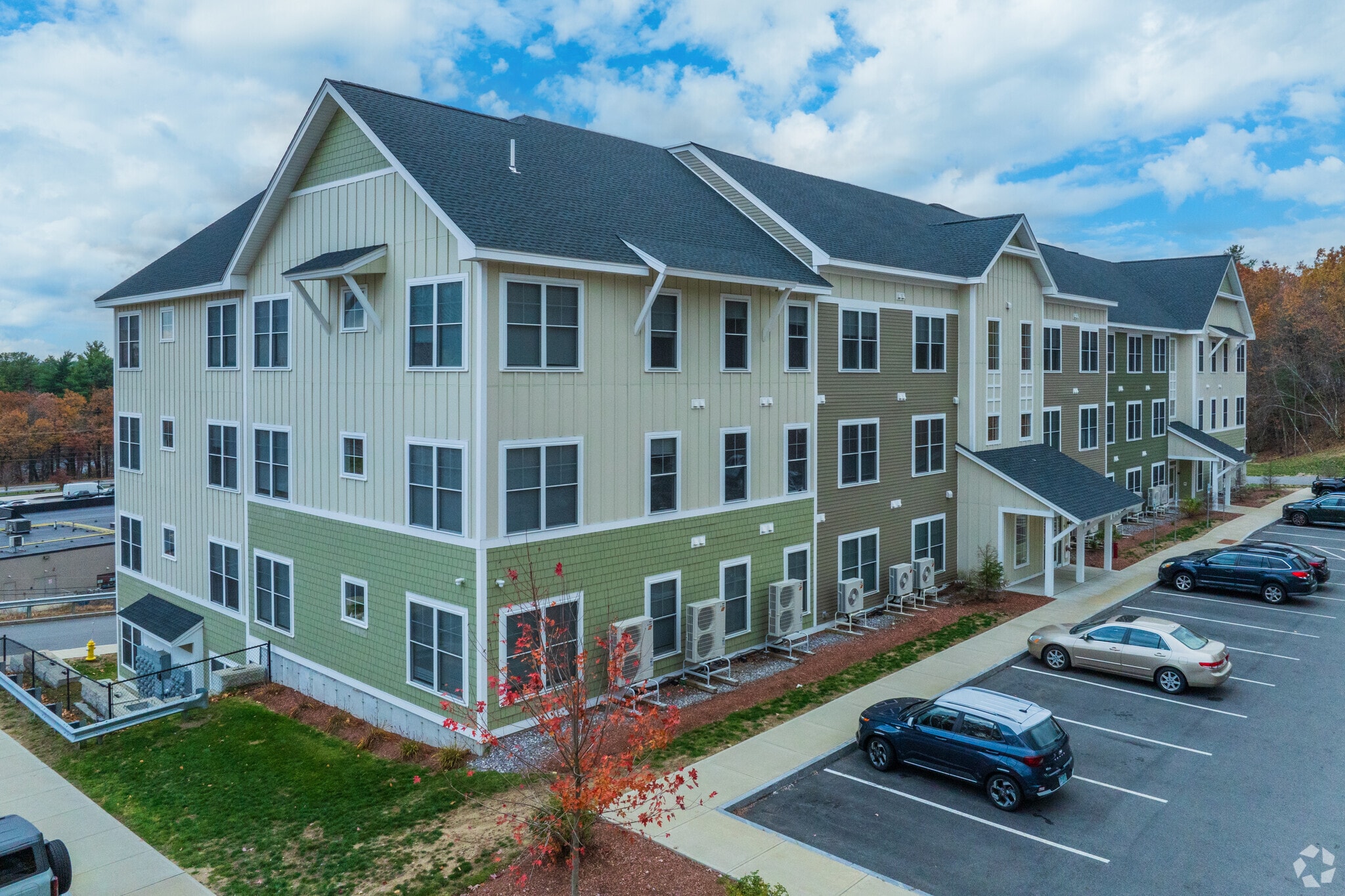 360 Daniel Webster Hwy, Merrimack, NH for sale Primary Photo- Image 1 of 1