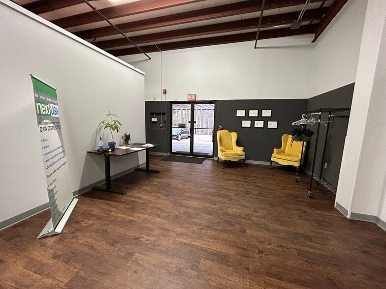 67 Venture Dr, Dover, NH 03820