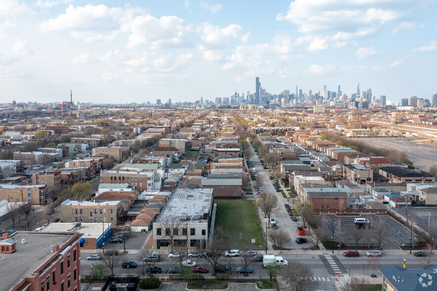 540 W 35th St, Chicago, IL for sale - Aerial - Image 1 of 1