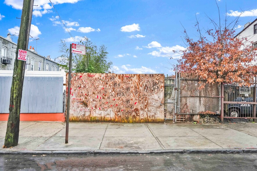 104 Hill St, Brooklyn, NY for sale - Building Photo - Image 1 of 22