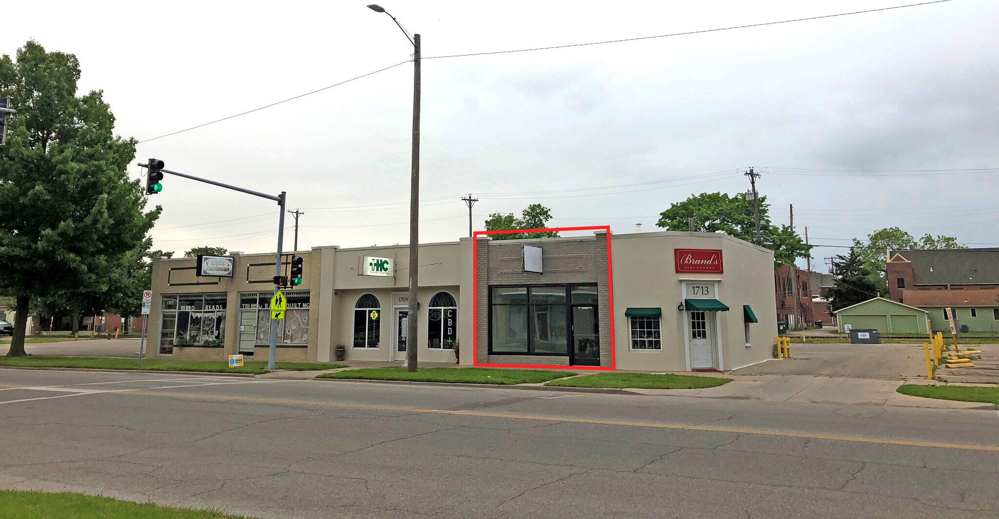 1711 W Douglas Ave, Wichita, KS 67213