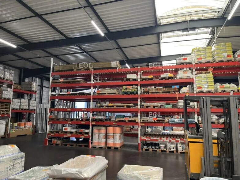 Industrial in Arnas for lease - Building Photo - Image 2 of 13