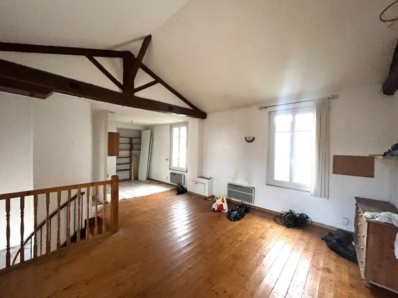 Retail in Romans-sur-Isère for sale - Interior Photo - Image 3 of 5