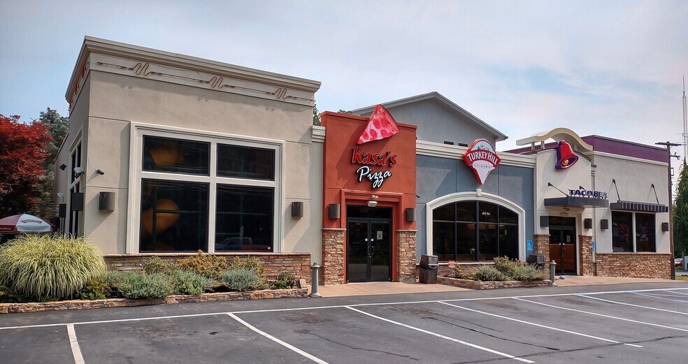 6172 Paradise Valley Road, Cresco, PA for sale - Primary Photo - Image 1 of 1