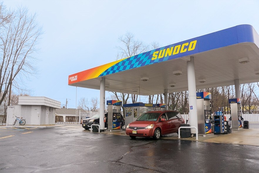 784 State Route 18, East Brunswick, NJ for sale - Primary Photo - Image 1 of 1