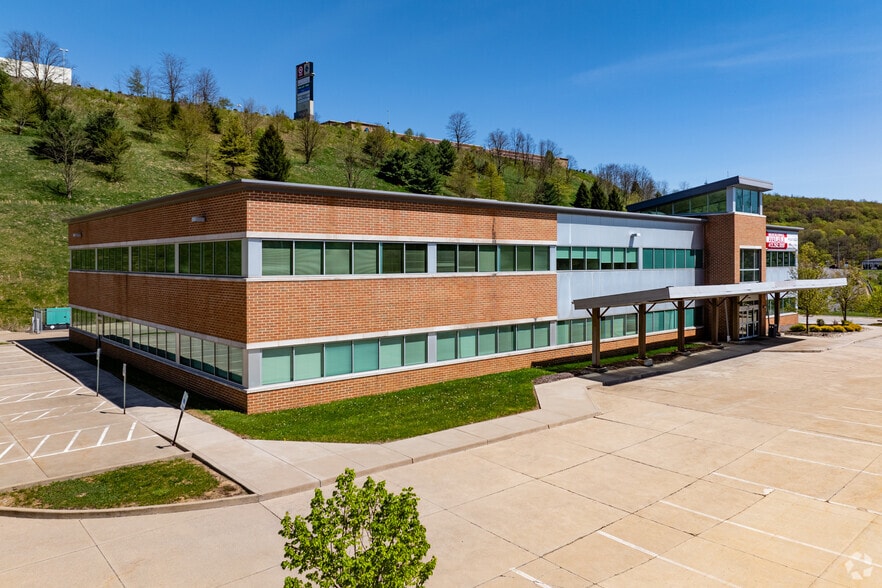 107 Mount Nebo Pointe Dr, Pittsburgh, PA for lease - Building Photo - Image 2 of 17