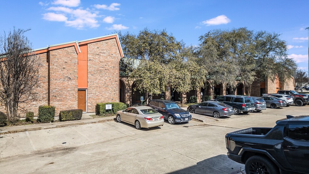 12989 Jupiter Rd, Dallas, TX for sale - Building Photo - Image 3 of 24