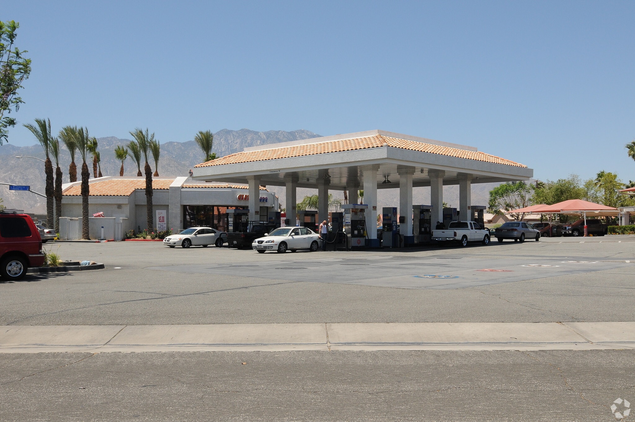 68500 Ramon Rd, Cathedral City, CA for sale Primary Photo- Image 1 of 7