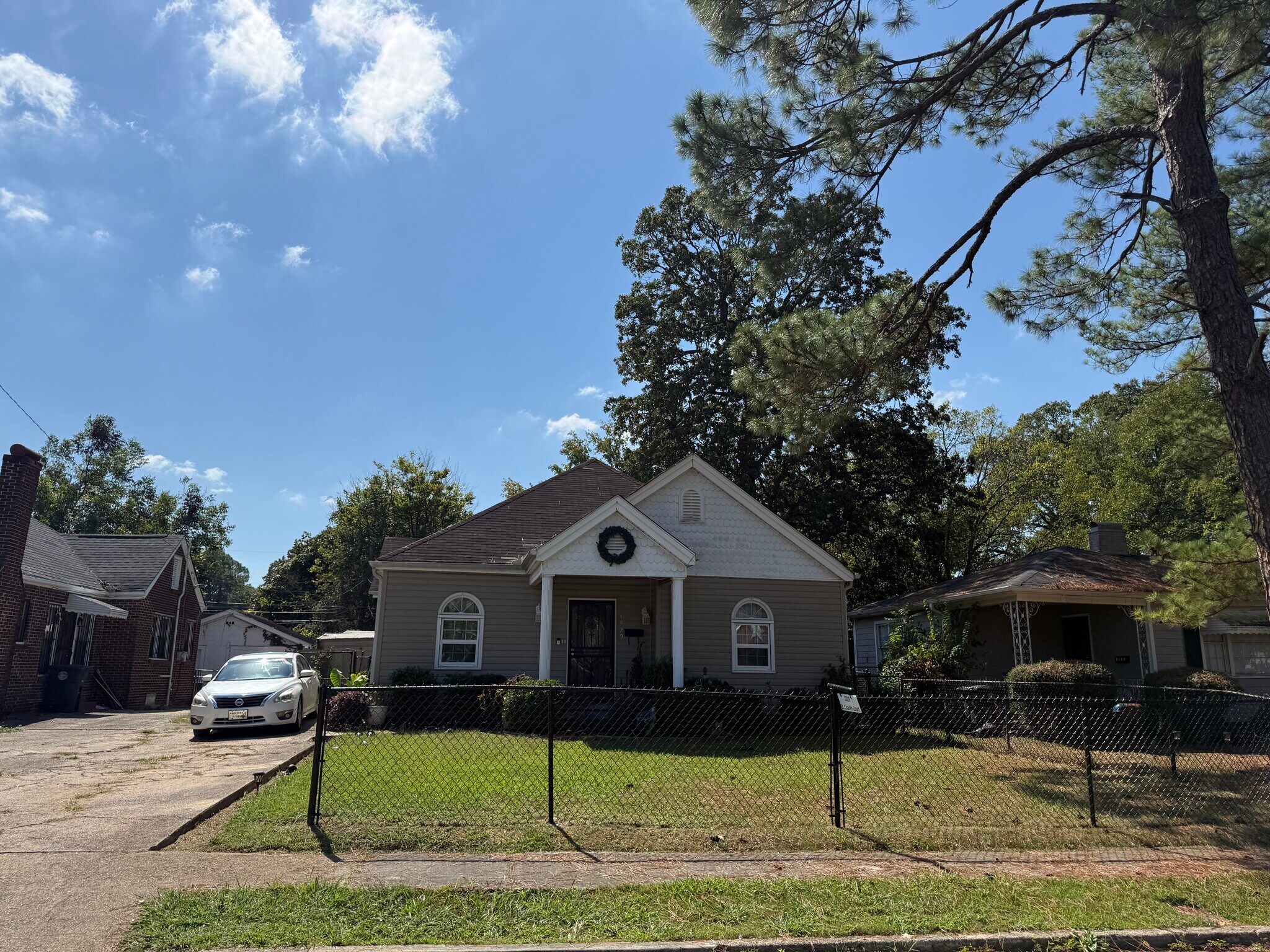 1829 Saint Charles Ct SW, Birmingham, AL for sale Primary Photo- Image 1 of 2