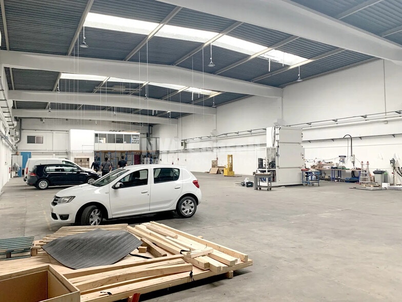 Flex in SAINT-OUEN-L'AUMONE for lease - Interior Photo - Image 3 of 12