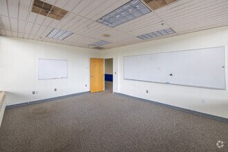 135 Beaver St, Waltham, MA for lease Interior Photo- Image 2 of 4