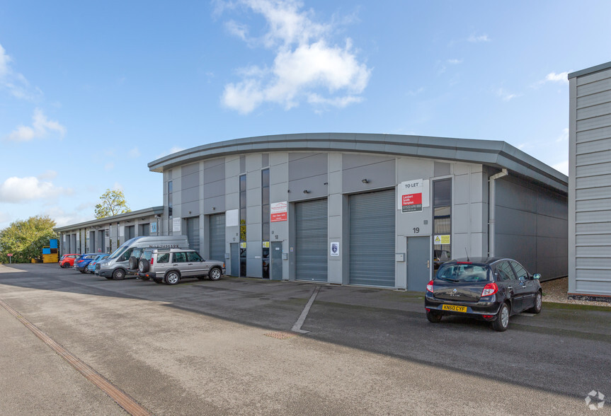 Pride Pky, Sleaford for lease - Building Photo - Image 2 of 5