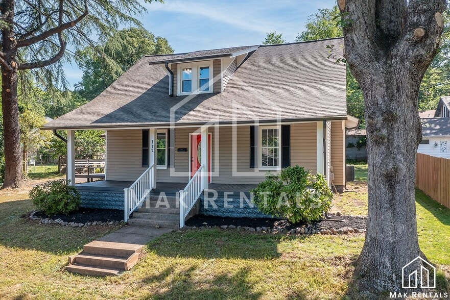 Statesville Residential Portfolio of 13 portfolio of 9 properties for sale on LoopNet.com - Primary Photo - Image 1 of 13